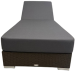 Шезлонг-лежак плетеный с матрасом ReeHouse Mantera, коричневый люкс, серый