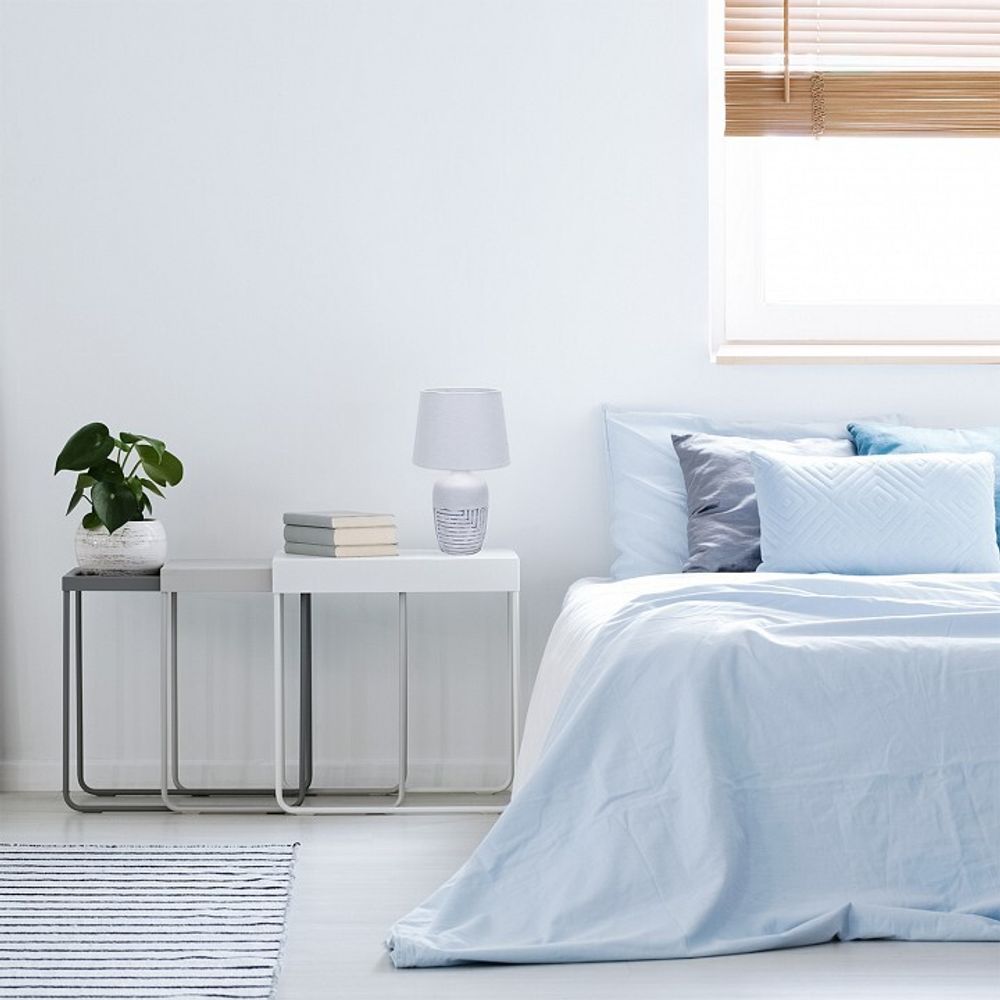 Настольная лампа декоративная Escada Antey 10195/L White