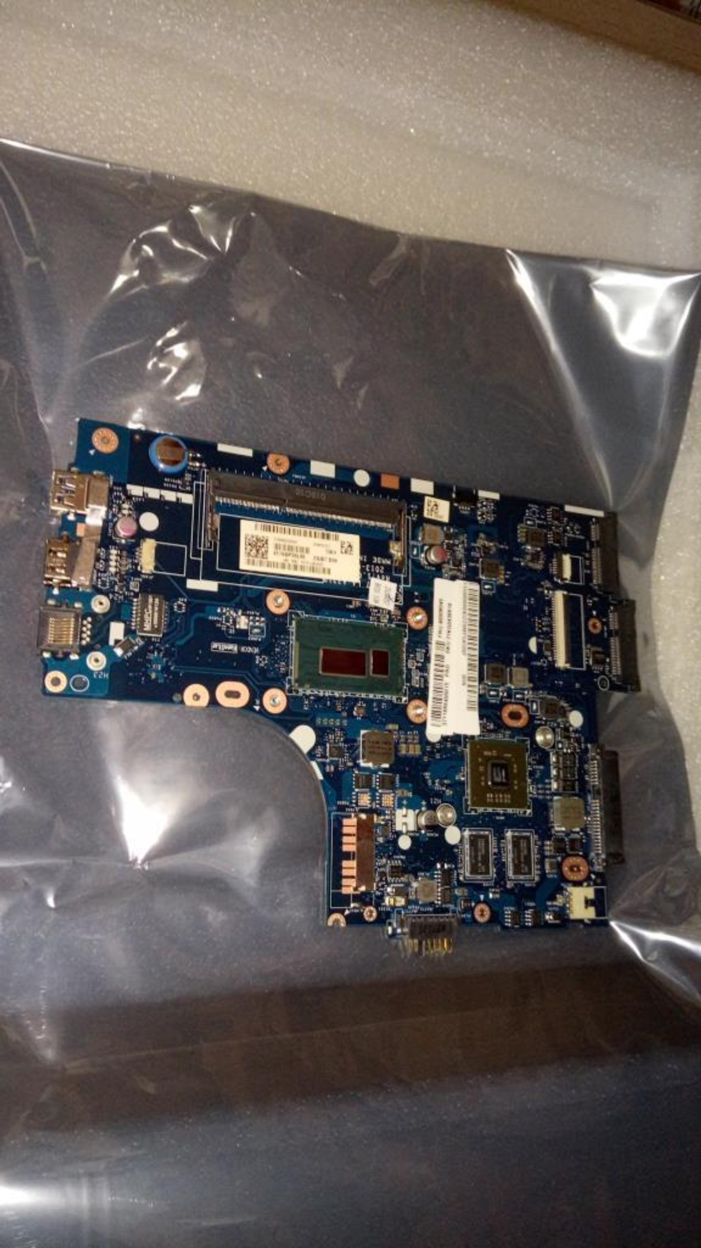 Материнская плата для ноутбука Lenovo IdeaPad S40-70 W8P DIS I3-4005 J1G (90006045), оригинал