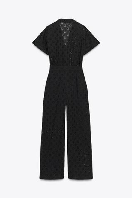 ZARA КОМБИНЕЗОН С ПРЯЖКОЙ И ПЕРФОРИРОВАННОЙ ВЫШИВКОЙ, ЧЕРНЫЙ