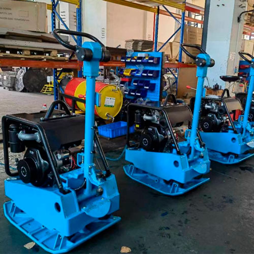 Виброплита дизельная ROBUST CPC-600DE реверсивная - [510 кг / 60 кН / Changfa CF192F]