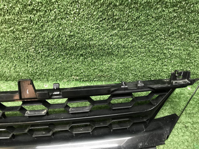 Решетка перед. бампера BMW 6er G32 (20-23) M-paket