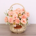 Цветочная композиция «Весенняя мелодия» 13*26см в корзинке персиковый цвет
