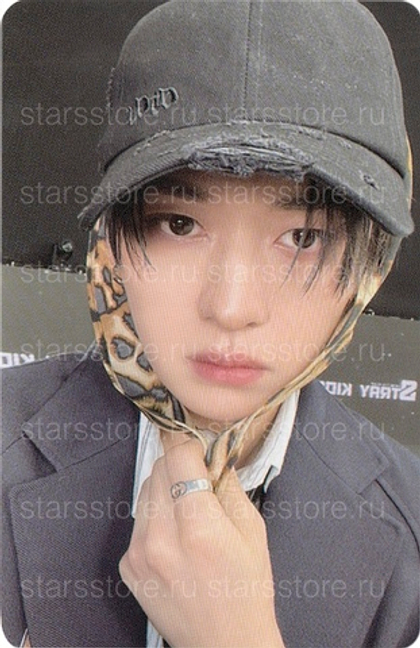 Фотокарта Lee Know STRAY KIDS - "KARMA" POP-UP STORE