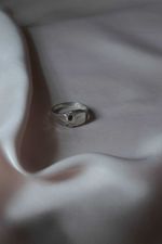 Кольцо печатка Mole со шпинелью