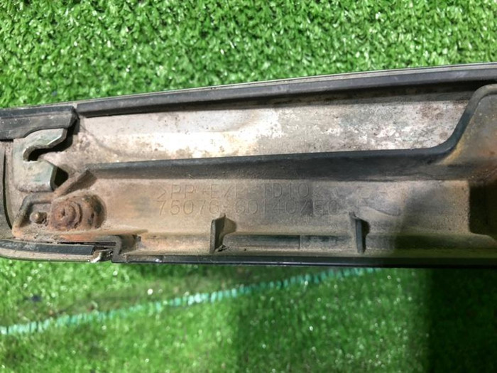 Накладка двери задняя левая Toyota Land Cruiser 200 (2015-2021)