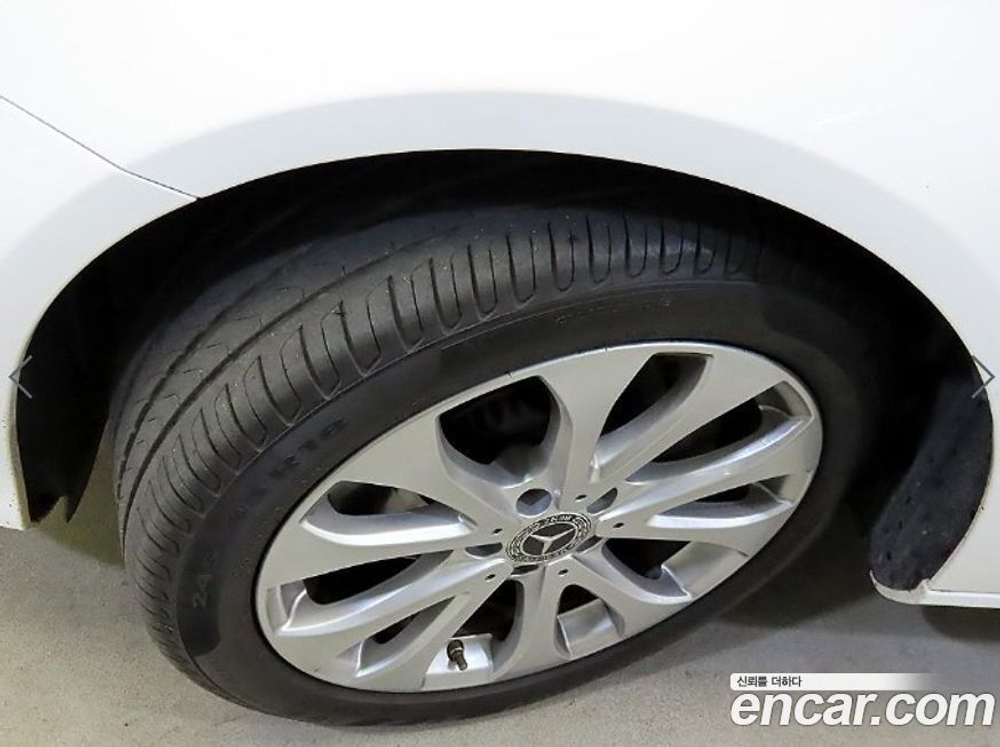 Mercedes-Benz E-Class W213 E300 4MATIC Exclusive (03.2020)