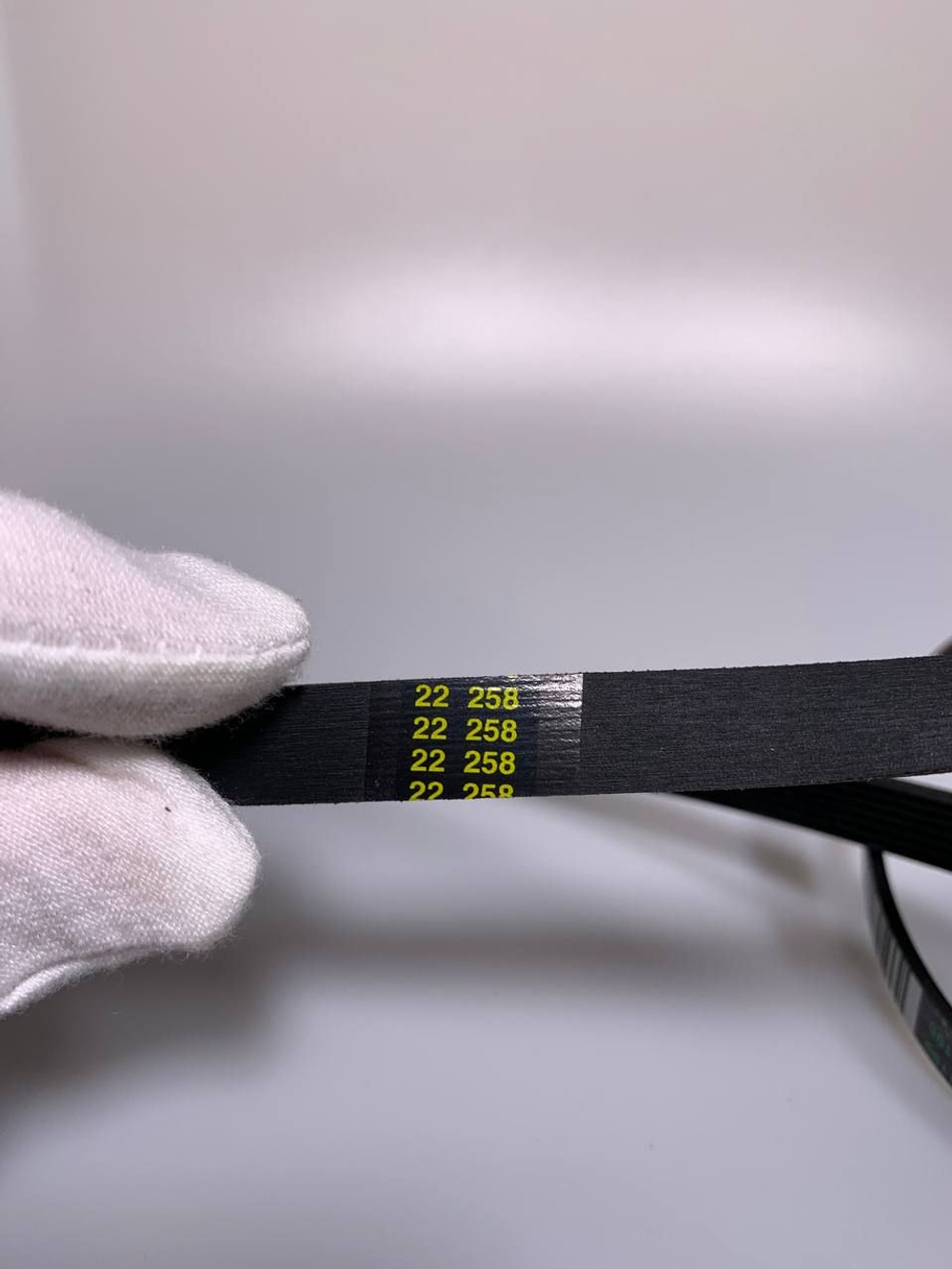 Ремень приводной стиральной машины 1195 H7. РНЕ BLH127UN, AV09306 для Indesit, Ariston, черный (PN: 1195 H7 PHE).