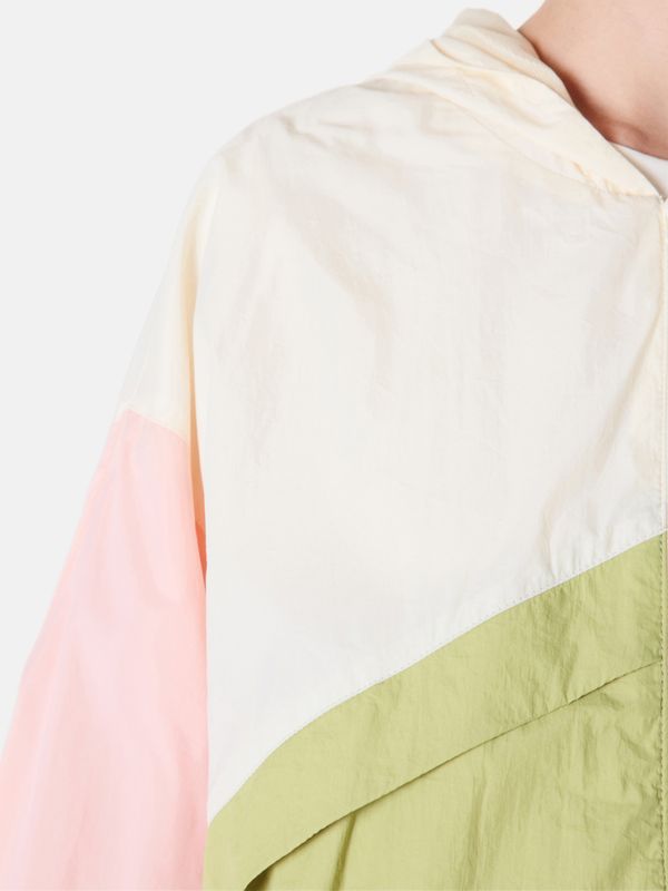 Олимпийка из нейлона 