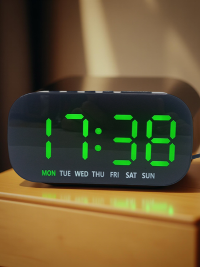Часы-будильник настольные LED DS-5507 черный корпус