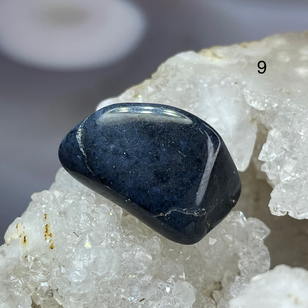 59166 Дюмортьерит Галтовка 20-24мм--40