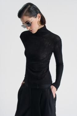 Водолазка из фактурной шерсти