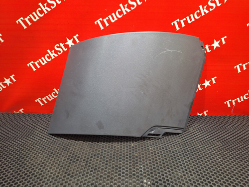 Накладка капота левая