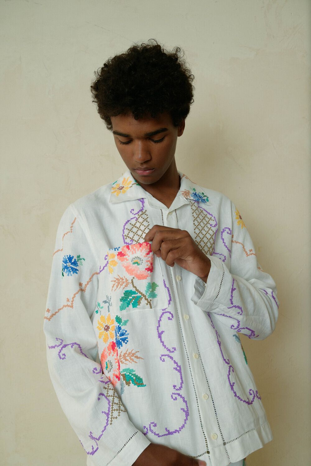 Рубашка Soeurs Украшенная Вышивкой Крестиком / Criss-Cross Bouquet Long Sleeve белая