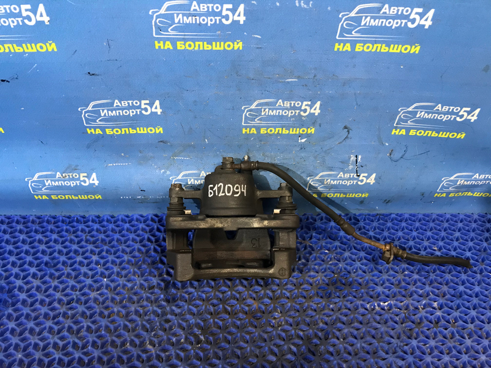 Суппорт тормозной передний правый TOYOTA PROBOX 2014-2024