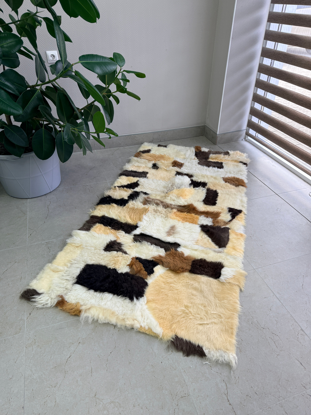 Меховой коврик накидка на кресло из овчины