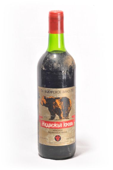 Вино Медвежья кровь красное полусухое (Болгария)