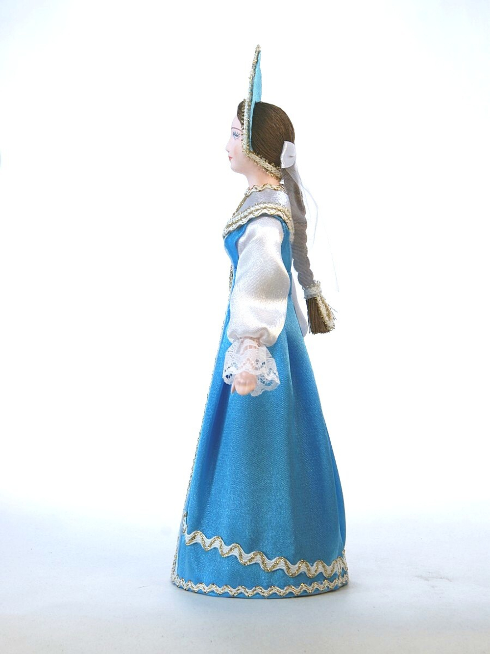 Кукла коллекционная в девичьем праздничном русском костюме