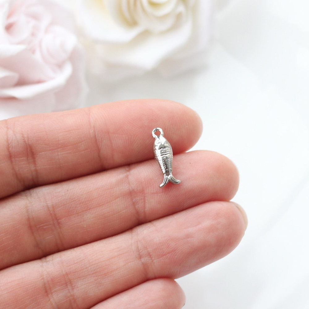 п047-р Подвеска "Маленькая рыбка" 15*5мм, родий