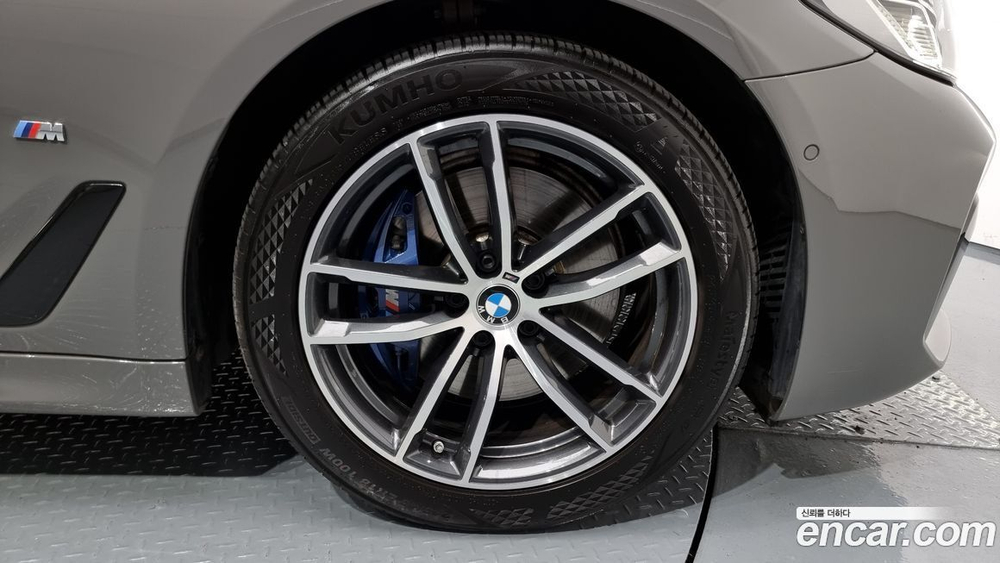 BMW 5 Series (G30) 523d M Sports (01.2021)