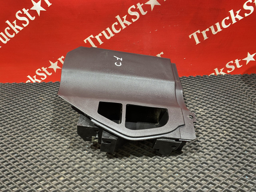 Накладка панели приборов правая 2023г