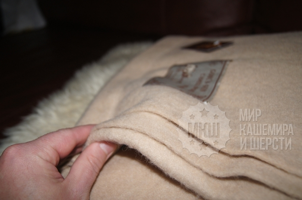 Одеяло тканое из 100% верблюжьей шерсти GOBI SUN 150x200 см. - кремовое