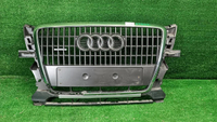 Решетка радиатора Audi Q5 1 8R (2008-2012)