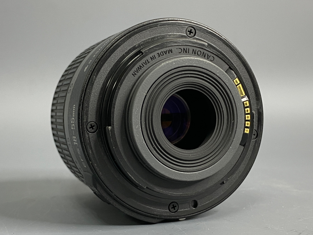 Canon 650D Kit 18-55mm IS 17.000 кадров
