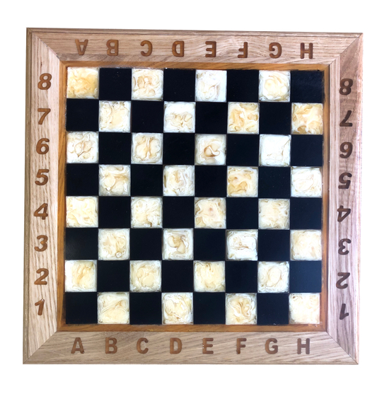 Шахматная доска с рамкой (дуб) 25*25 см