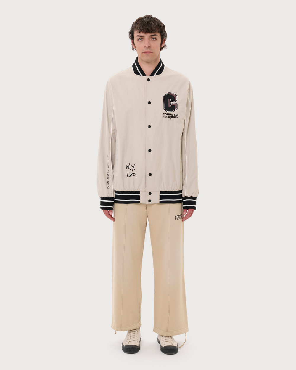 COMME DES FUCKDOWN БОМБЕР БЕЖЕВЫЙ