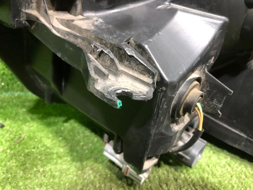 Фара правая Toyota RAV4 4 CA40 (2015-2019) LED