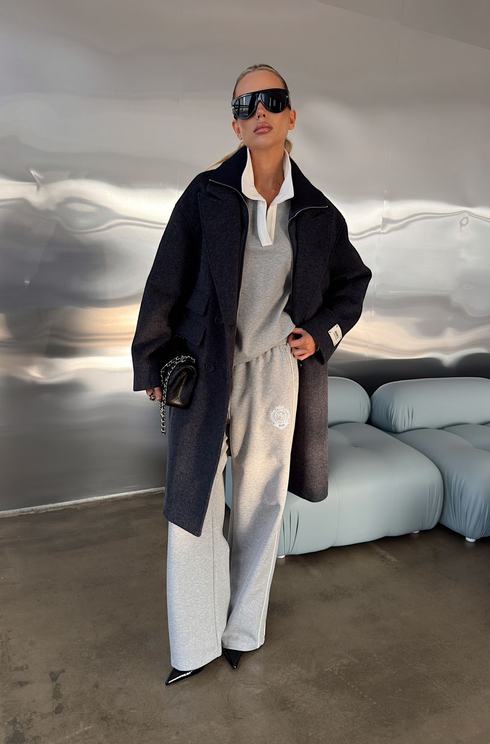 Пальто двубортное из шерсти с манишкой