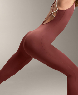 Oysho Длинный комбинезон Comfortlux с блоками, линялый махагон