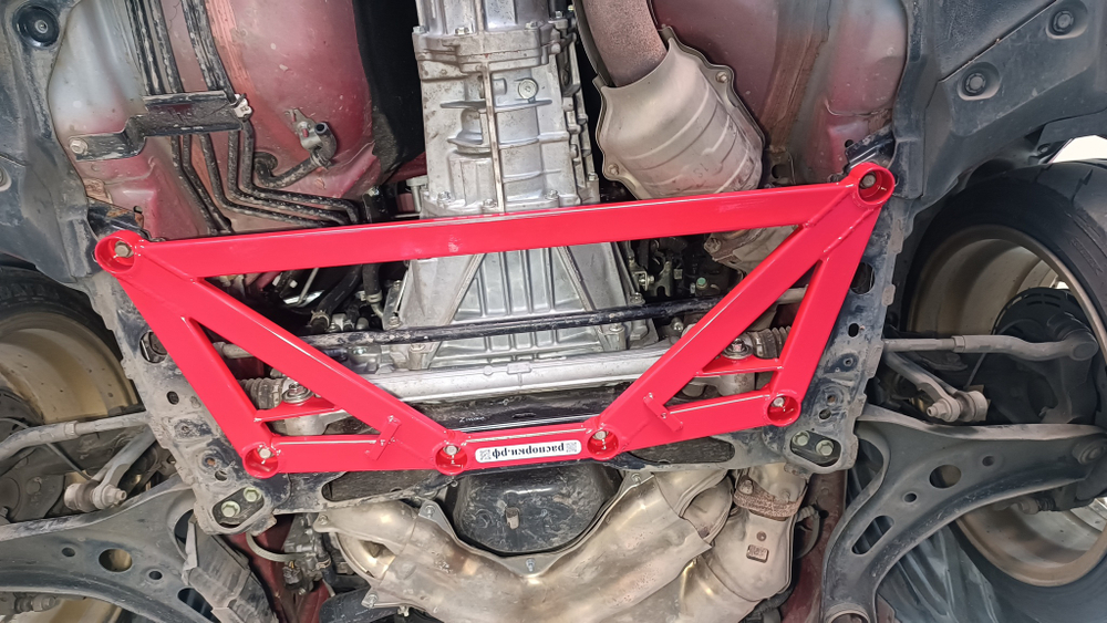 Распорка переднего подрамника и рулевой рейки Toyota GR86 (ПОД ЗАКАЗ)