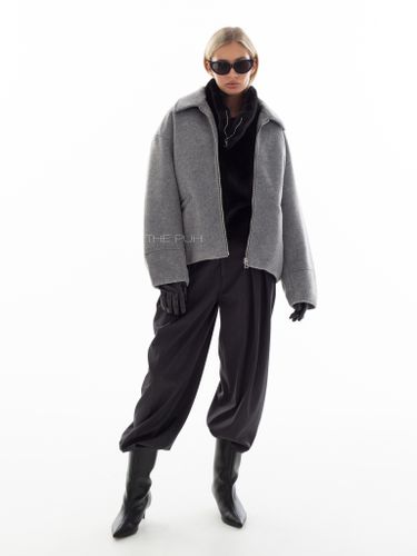 Черная манишка из эко-меха на молнии