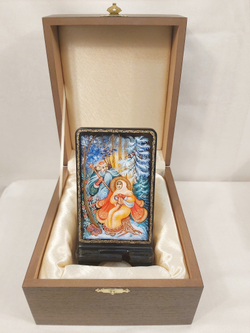 Сувенирная подставка для телефона с росписью Палех "Морозко"