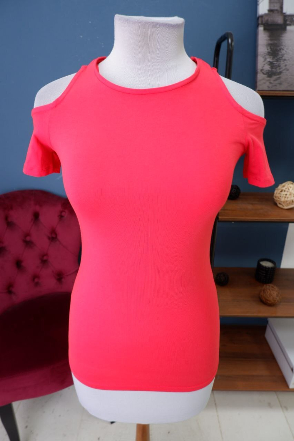 Футболка яркая 42 размер