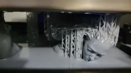 Почему расслаиваются модели при LCD 3D-печати и как это исправить