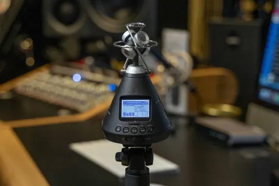 Zoom H3-VR