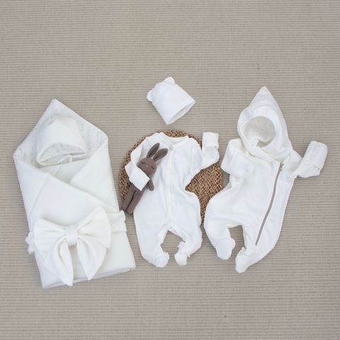 Демисезонный комплект на выписку 6 предметов