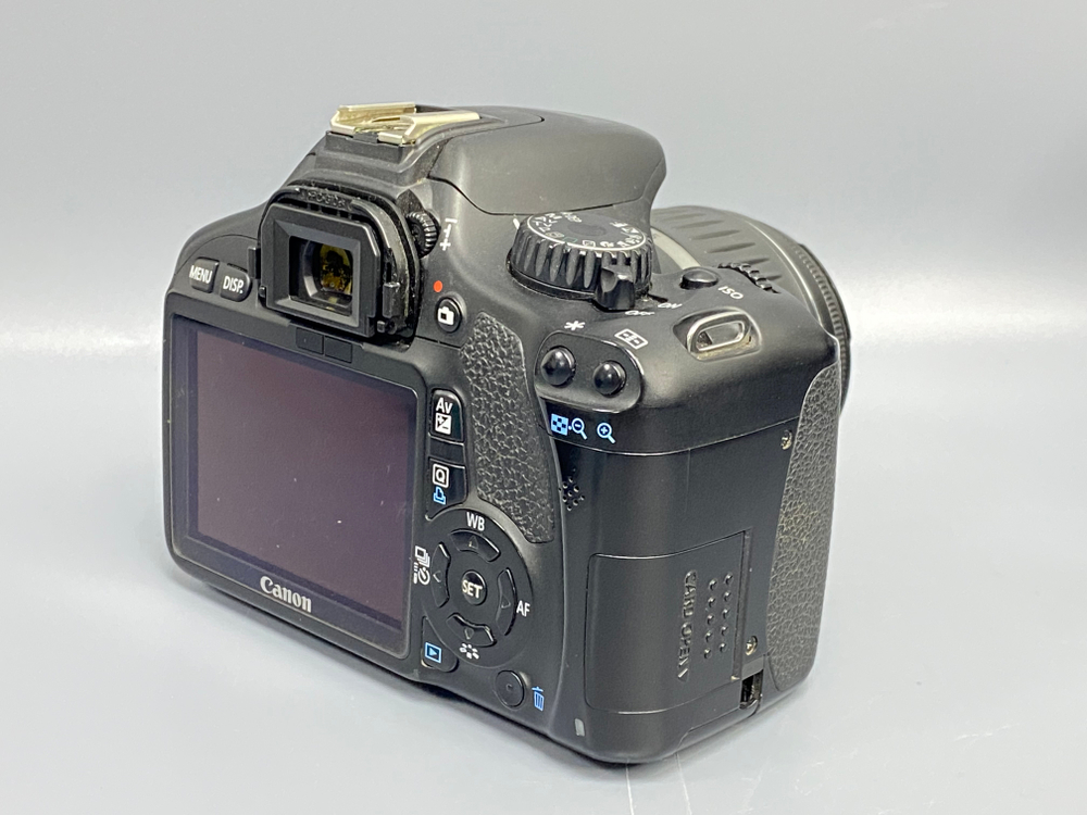 Canon 550D Kit 18-55mm II 30800 кадров