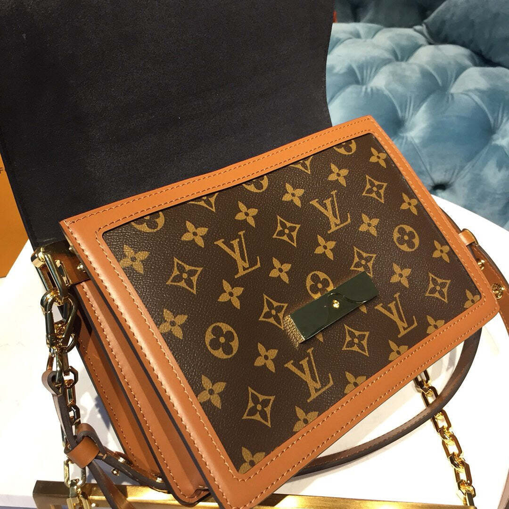 Louis Vuitton Dauphine MM