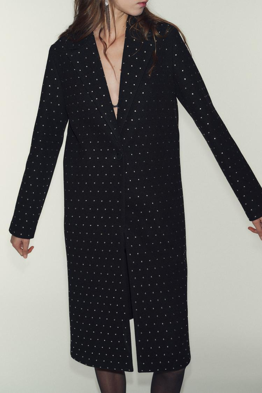 ZARA МЯГКОЕ ПАЛЬТО СО СТРАЗАМИ, ЧЕРНЫЙ