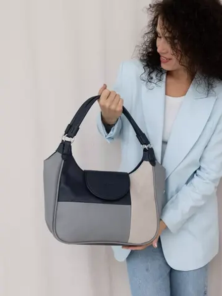 сумка через плечо средняя классическая