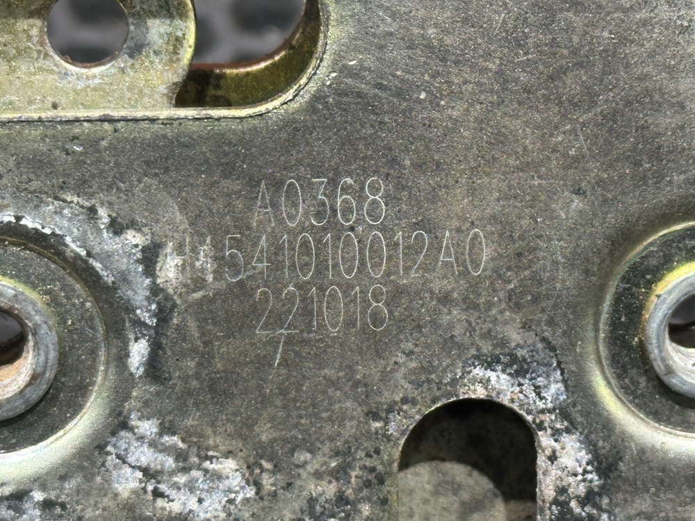 Замок инструментального ящика 2022г