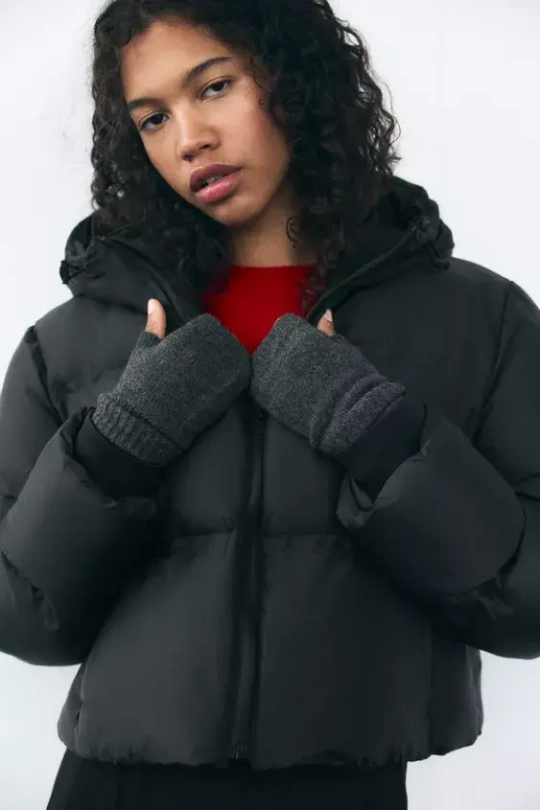 ZARA МИТЕНКИ ИЗ РИФЛЕНОГО ТРИКОТАЖА, СЕРЫЙ