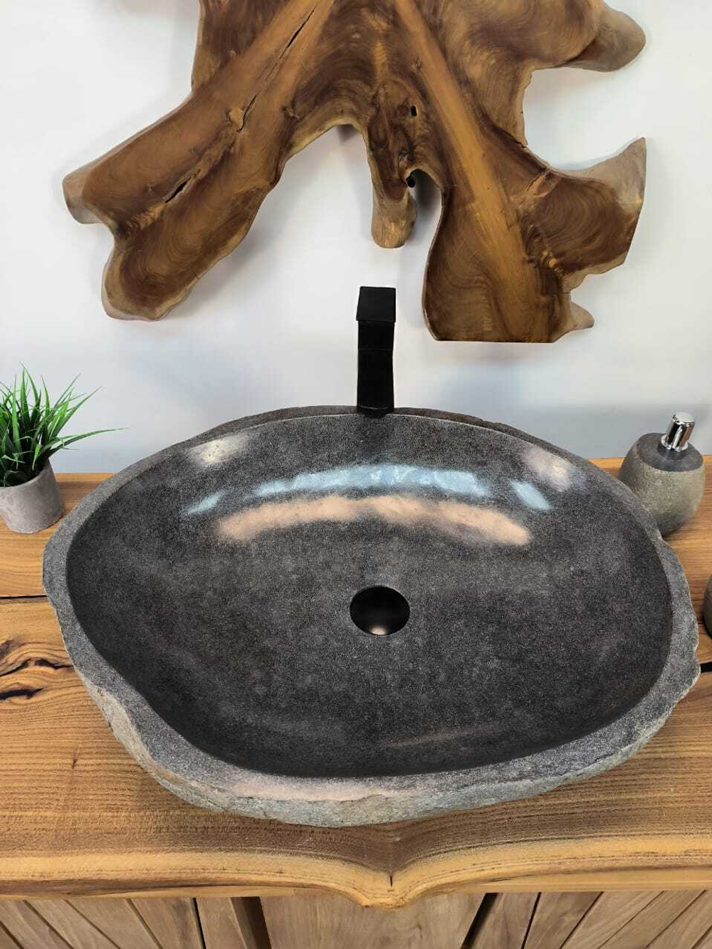 Раковина из речного камня RS-65839 64х48х15 из натурального камня
