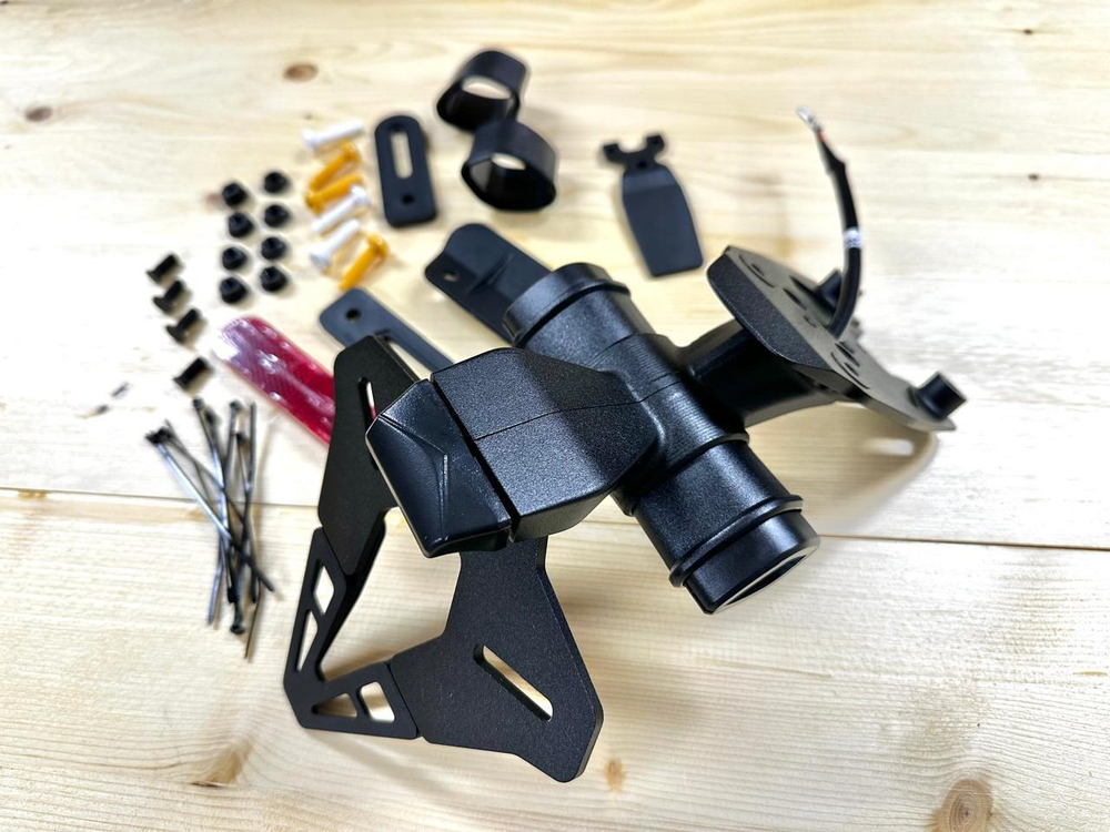 Evotech Performance Короткое крепление номера Ducati Panigale V4 (2025 +) PRN014957-017692