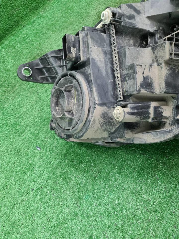 Фара левая Mercedes GLE V167 (2018-2024) LED