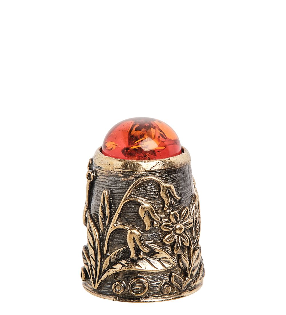 AM-1441 Наперсток «Улитка» (латунь, янтарь)